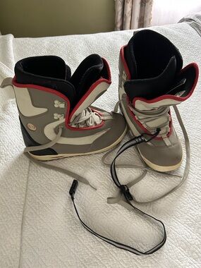 Men's Grey and Red Snowboard Boots SIZE 12